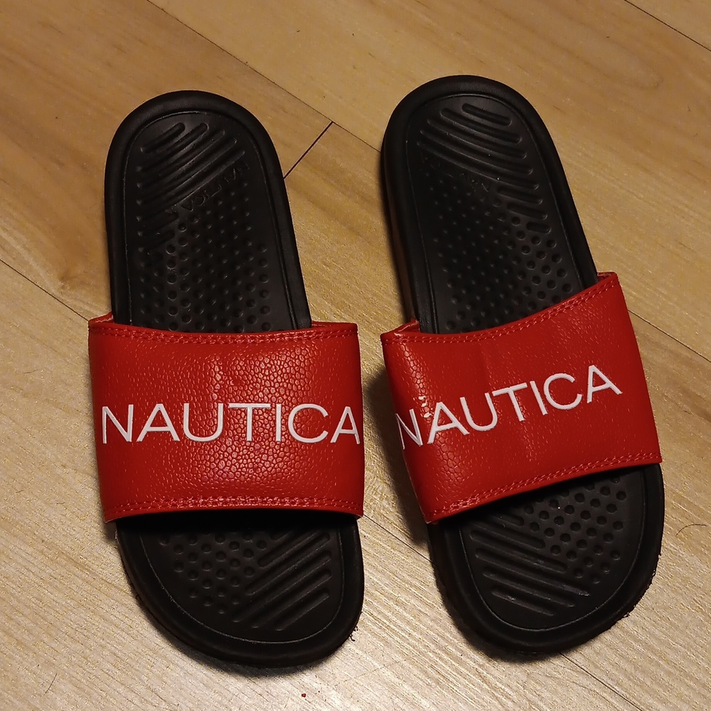 Nautica Slides (woman's 8.5) youth 7